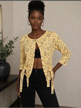 💚💚💚 Yellow Polka Dot Women's Sweater